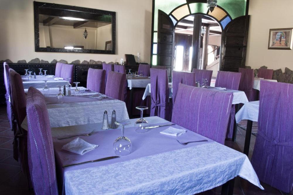 Отель Click Excursions Tafraoute Taddart Экстерьер фото
