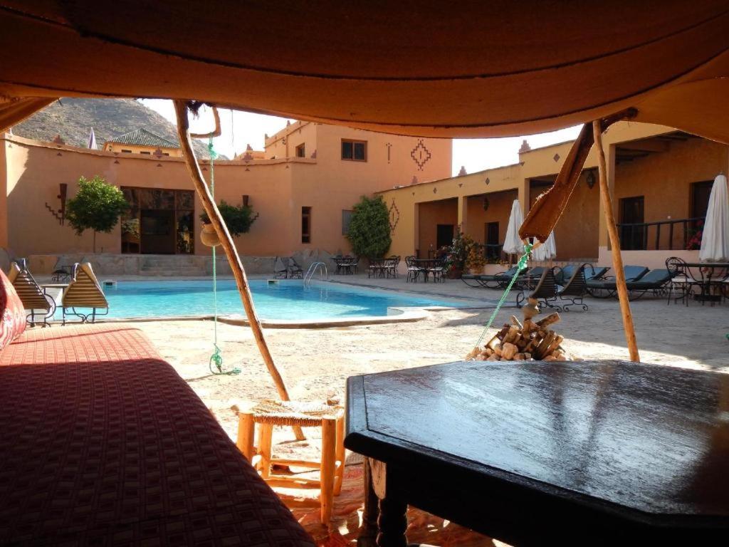 Отель Click Excursions Tafraoute Taddart Экстерьер фото